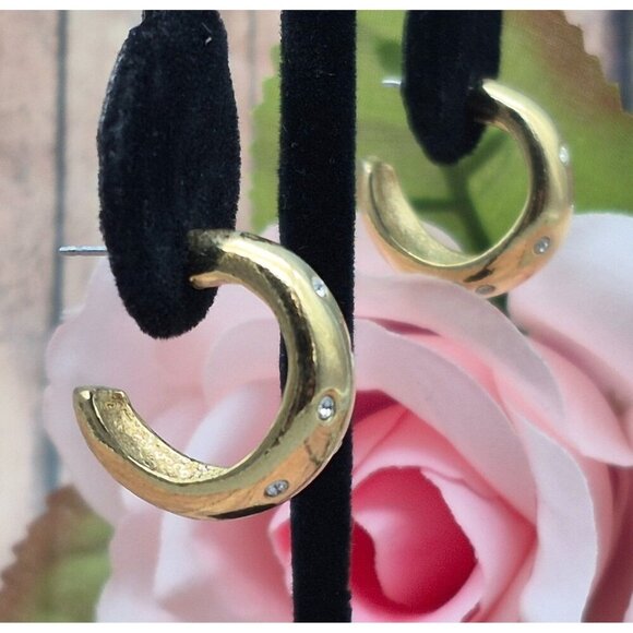 Cute AVON Gold Tone Small Hoop Earrings with Crystal Accents Classic 1" - Picture 8 of 12